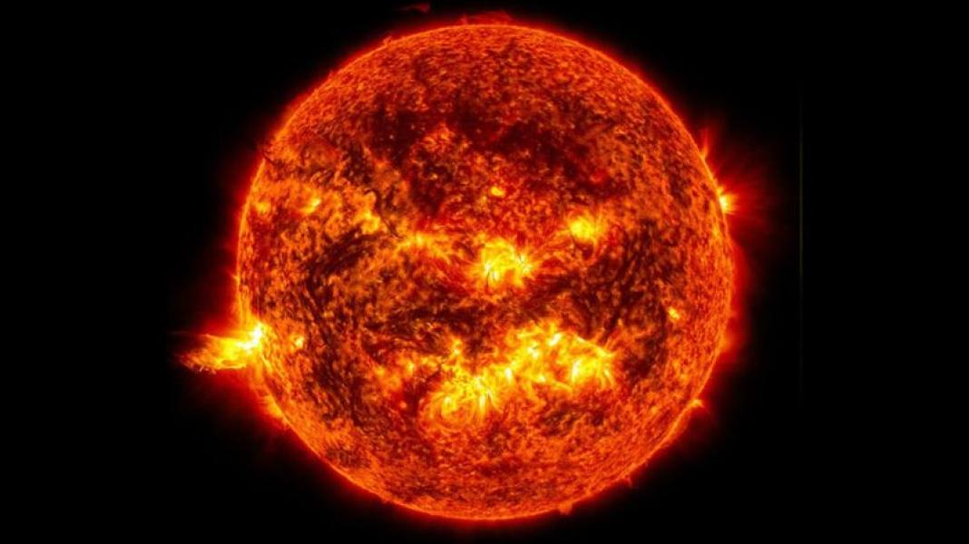 সূর্যেও হয় বৃষ্টি! বিজ্ঞানীরা উদঘাটন করলেন সৌরবৃষ্টির রহস্য