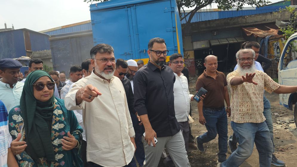 সংযুক্ত ছবি