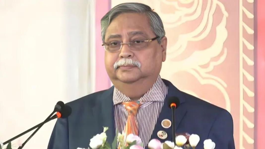 সংযুক্ত ছবি