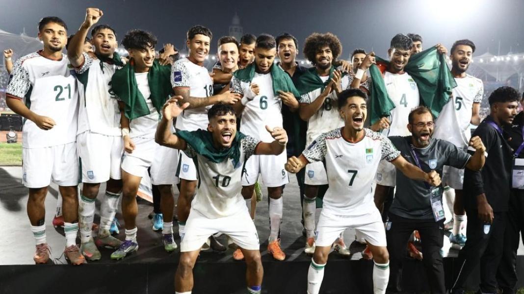 সংযুক্ত ছবি