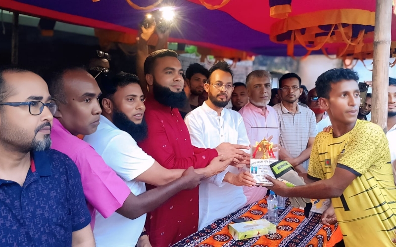 আরাফাত রহমান কোকো স্মৃতি ফুটবল টুর্নামেন্ট ২০২৫: রামপুর মাঠে সেমিফাইনালের বর্ণাঢ্য আয়োজন