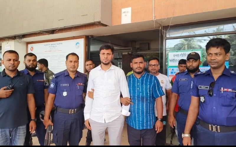 ভারতে পালানোর চেষ্টাকালে বেনাপোলে ছাত্রলীগ নেতা আটক