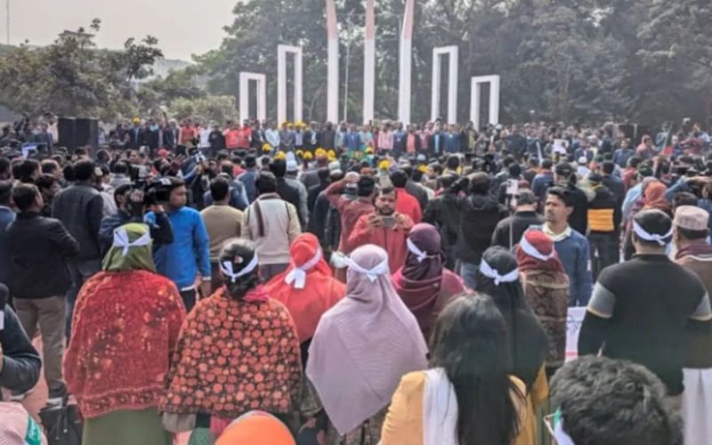 শহীদ মিনারেই রাত কাটাবেন আন্দোলনরত শিক্ষকরা