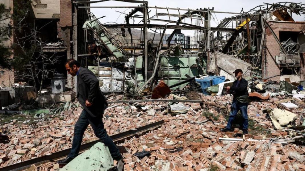 সংযুক্ত ছবি