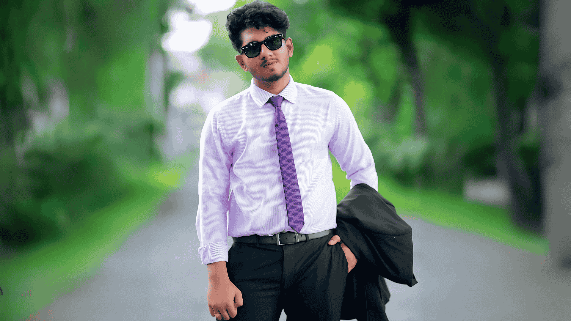 ফ্রিল্যান্সিং করে লাখ টাকা আয় আলিফের